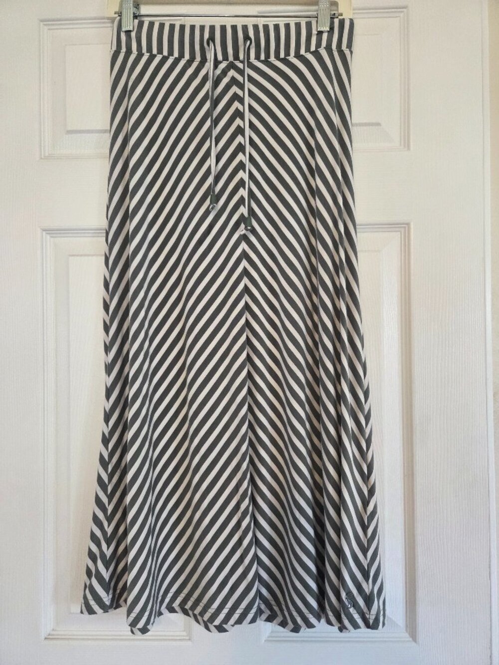 Joules Green and White Stripe Midi Skirt Size Small NEW w/out Tags
